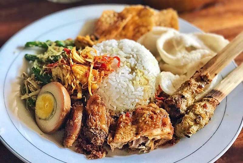 Nasi Campur Nusa Penida