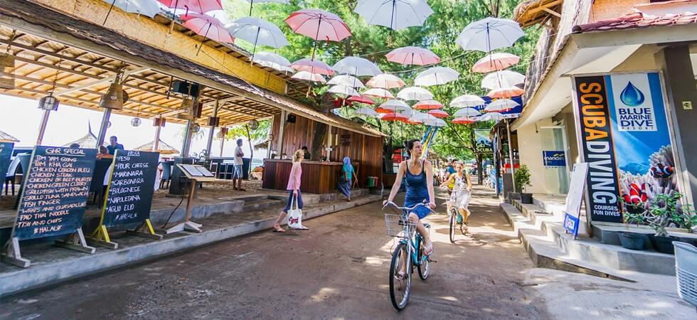 Explore Gili Trawangan on a bicycle