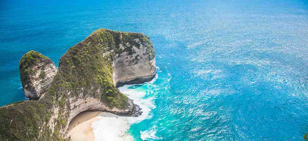 Kelingking stunning ocean views on Nusa Penida