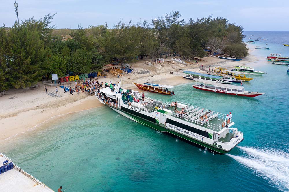 private boat tour gili islands